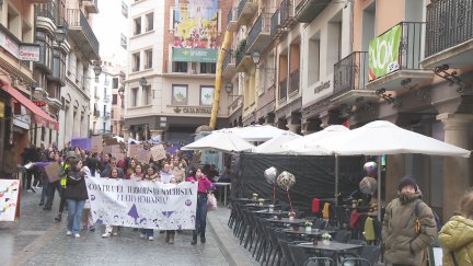 Teruel ha sido la primera de las capitales en manifestarse por la igualdad de derechos y oportunidades entre hombres y mujeres. / Aragón TV