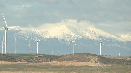 Los parques eólicos son paisajes cada vez más habituales en Aragón. / Aragón Tv
