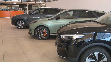 Concesionario de vehículos eléctricos. / Aragón TV