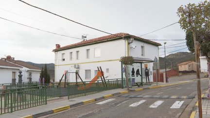 Cuartel de la Guardia Civil de Ariño (Teruel). / Aragón TV