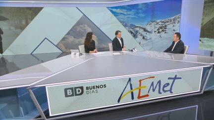 Arcadio Blasco, delegado territorial de la Aemet en la Comunidad, en el plató de Buenos Días. / Aragón TV