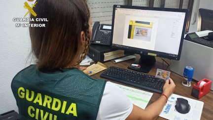 La Guardia Civil detecta falsedad y suplantación en el examen del permiso de conducir. / Imagen de archivo de la Guardia Civil
