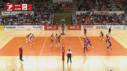 Un momento del partido entre Pamesa Teruel y CV Manacor