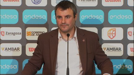 Carlos Cantero en la rueda de prensa posterior al encuentro ante Perfumerías Avenida