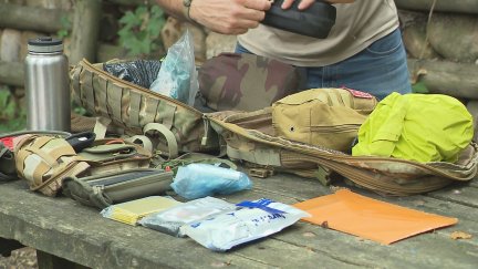 La Comisión Europea recomienda tener listo un kit de supervivencia para ser autosuficiente durante 72 horas. / Aragón TV