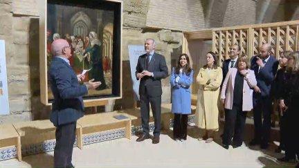 El presidente Azcón y varios miembros de su Gobierno durante la visita al monasterio. / Aragón TV