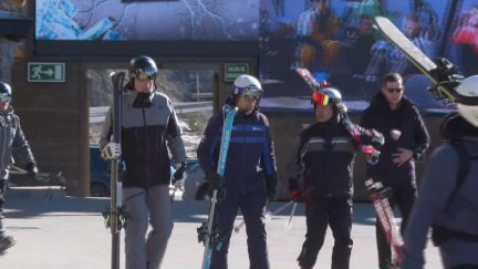 Felipe VI, este domingo, en el acceso a las pistas de Formigal./ Aramón