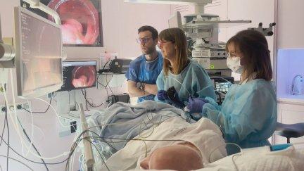 Colonoscopia en el Hospital Miguel Servet de Zaragoza. / Aragón TV