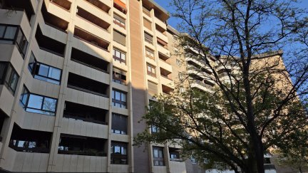 El incendio ha ocurrido en el número 26 de la avenida de Césareo Alierta de Zaragoza. / Aragón Noticias