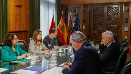 Reunión del Consejo de Administración de la sociedad La Nueva Romareda. / Ayuntamiento de Zaragoza