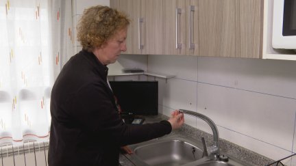 Pilar Mateo, vecina de la avenida de Clara Campoamor en Huesca. / Aragón TV