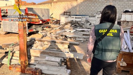 Material localizado por la Guardia Civil. / Guardia Civil