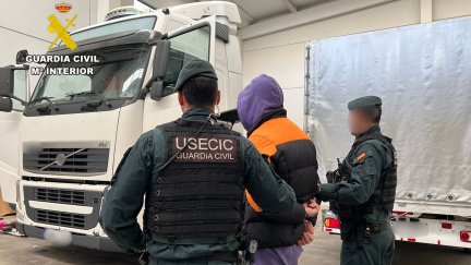 El grupo operaba desde una nave del polígono Centrovía. / Guardia Civil