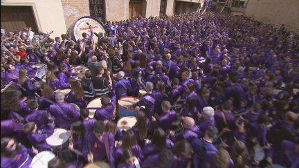 Calanda ha roto la hora para anunciar la muerte de Cristo. / Aragón TV