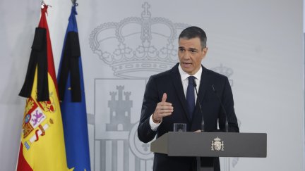El presidente del Gobierno, Pedro Sánchez, durante su comparecencia tras el Consejo de Ministros de este martes. / EFE/Javier Lizón