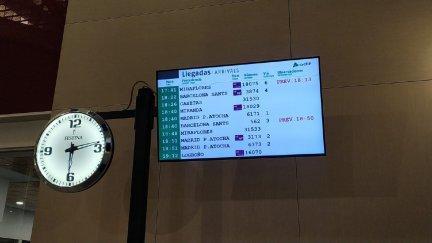 Imagen de las salidas de trenes desde la estación de Delicias un día de retrasos. / Aragón Tv