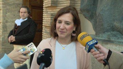 La consejera de Cultura, Sara Fernández, ha explicado que habrá una pantalla gigante para seguir el pregón. / Aragón TV
