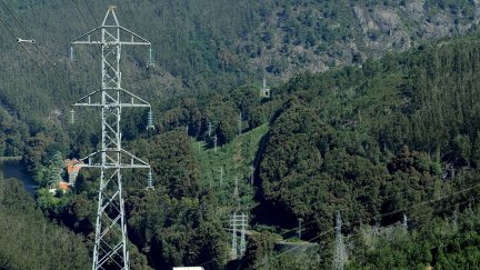 La electricidad se va recuperando gradualmente, sobre todo por el norte y el sur de la península. / Europa Press