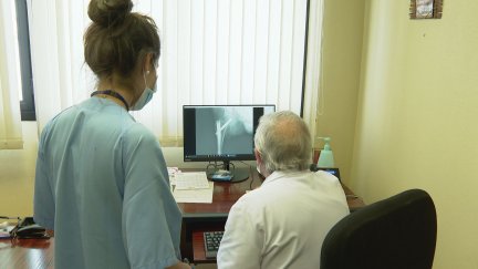 Los estudiantes que han superado el MIR eligen dónde y en qué especializarse. / Aragón TV
