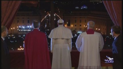 Primer saludo del fallecido papa Francisco el día de su elección. / Aragón TV