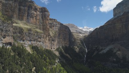 Paso de Cotatuero en el Parque Nacional de Ordesa (Huesca)./ Aragón TV