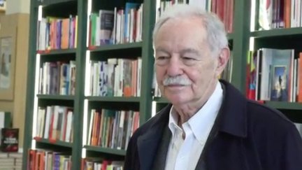 Eduardo Mendoza durante la presentación de su última novela. / Aragón Tv