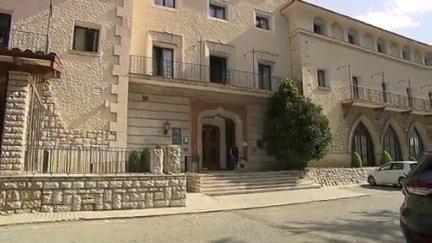 Imagen de la entrada del Parador de Teruel. / Aragón Tv