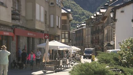 Calle de la localidad oscense de Biescas. / Aragón TV