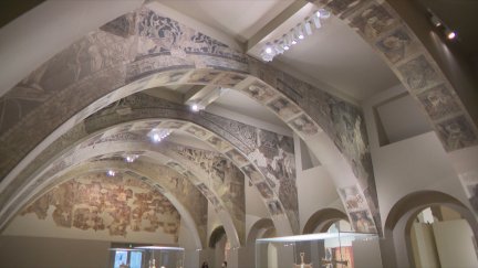 Pinturas murales de Sijena expuestas en el MNAC. / Aragón TV