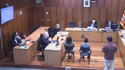 En la sesión de este jueves en la Audiencia Provincial de Zaragoza ha declarado el padre del bebé fallecido. / Aragón TV