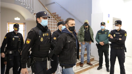 El acusado Norbert Feher, alias ‘Igor el Ruso', a su llegada escoltado a un juicio en la Audiencia Provincial de Teruel, a 19 de abril de 2021. / Europa Press
