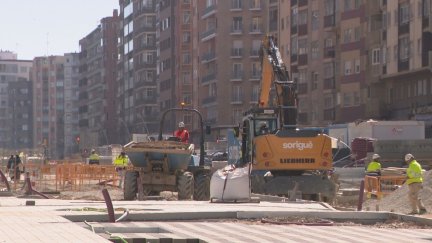 Obras de la Avenida de Navarra de Zaragoza. / Aragón TV