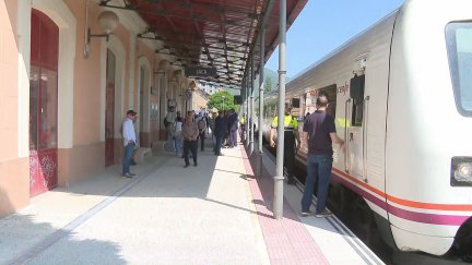 El ferrocarril Huesca-Canfranc ha vuelto a funcionar este lunes. / Aragón TV