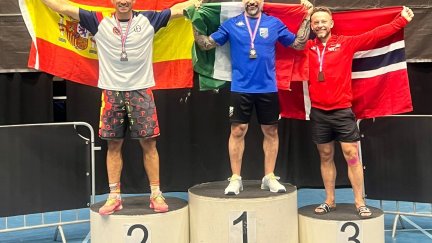 Héctor Guerrero en el segundo cajón del podio en el último campeonato de Europa.