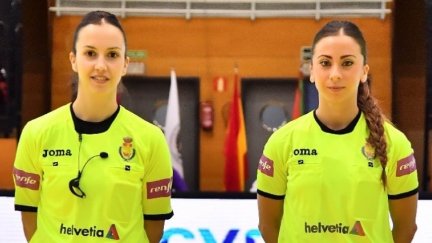 Lorena García y Tania antes de un encuentro.