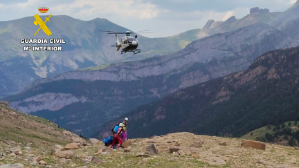 La menor fue evacuada en helicóptero hasta Jaca. / Guardia Civil