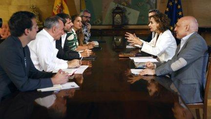 Reunión entre socios de Gobierno tras el encarcelamiento de Santos Cerdán. / EFE