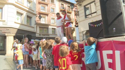El parque infantil gigante de hinchables está programado a las 11:00. / Aragón TV
