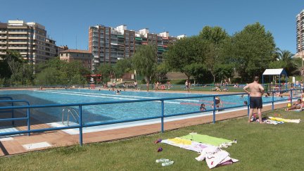 La piscina zaragozana de Salduba, donde se han producido los hechos. / Aragón TV