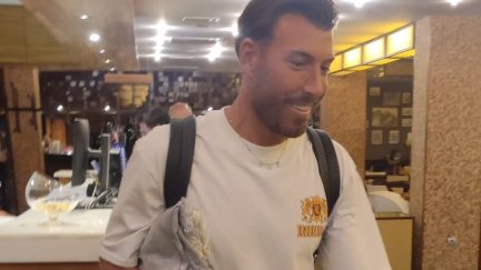 Sergi Enrich, a su llegada al hotel de concentración de la SD Huesca en Benasque.