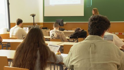 Una clase en el campus de Huesca de la Universidad de Zaragoza./ Aragón TV