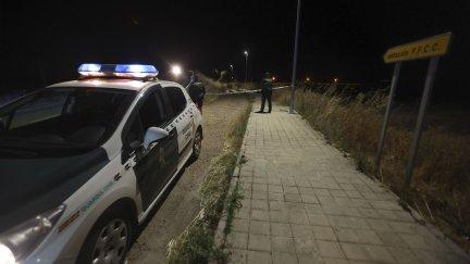 Guardia Civil en las inmediaciones del lugar del atropello. / EFE