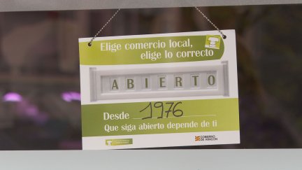Entrada de un comercio de Teruel. / Aragón TV