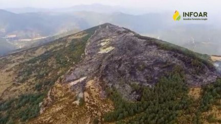 Incendio declarado entre los términos municipales de Aragüés del Puerto y Valle de Hecho (Huesca). / Infoar