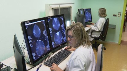 Durante el último año, en Aragón se ha citado a 77.880 mujeres dentro del programa de detección precoz de cáncer de mama. / Aragón TV