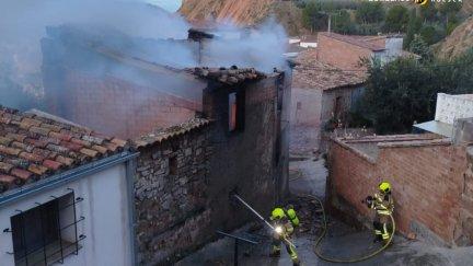 Los bomberos de la DPH han trabajado para sofocar las llamas. / DPH