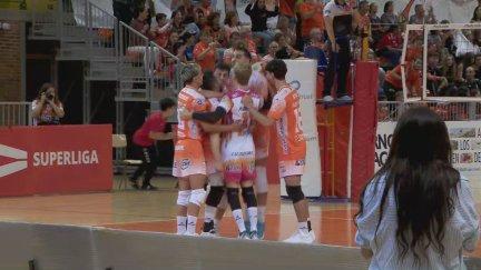 Los jugadores del Pamesa Teruel celebran el triunfo
