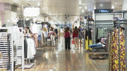La oniomanía: el trastorno que describe la necesidad de comprar compulsivamente./ Aragón TV