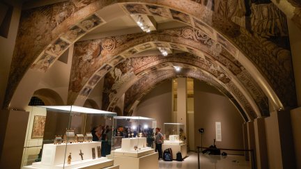 Pinturas murales de Sijena expuestas en el MNAC. / Europa Press. Kike Rincón