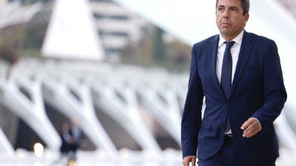 El presidente de la Generalitat valenciana, Carlos Mazón, a su llegada al homenaje a las víctimas de la dana, en el Museo de las Ciencias Príncipe Felipe. / Europa Press. Rober Solsona